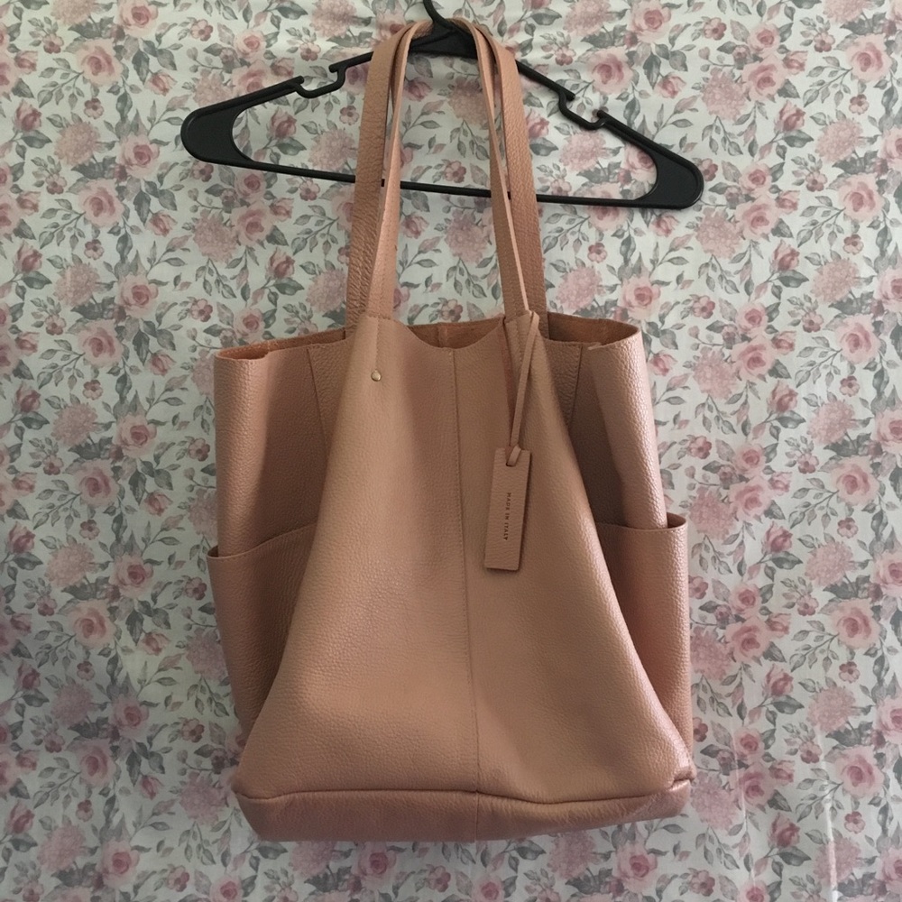 American Eagle The Wanderer Tote